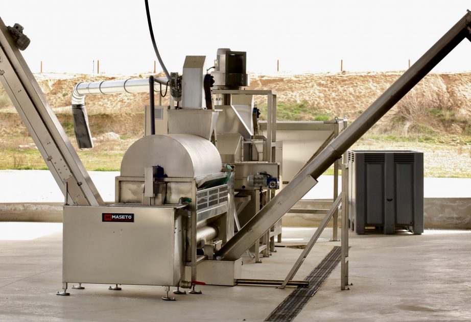 Sancorganic impulsa la integración industrial del pistacho en España